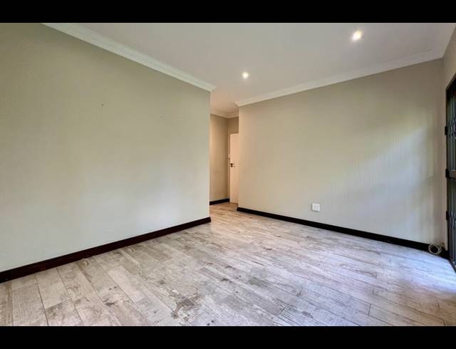 5 BEDROOM HOUSE FOR SALE IN BUCCLEUCH